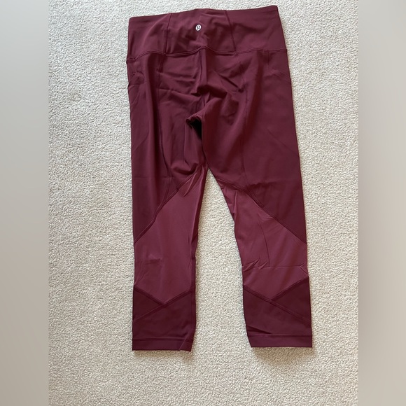 Lululemon crops - Picture 3 of 3
